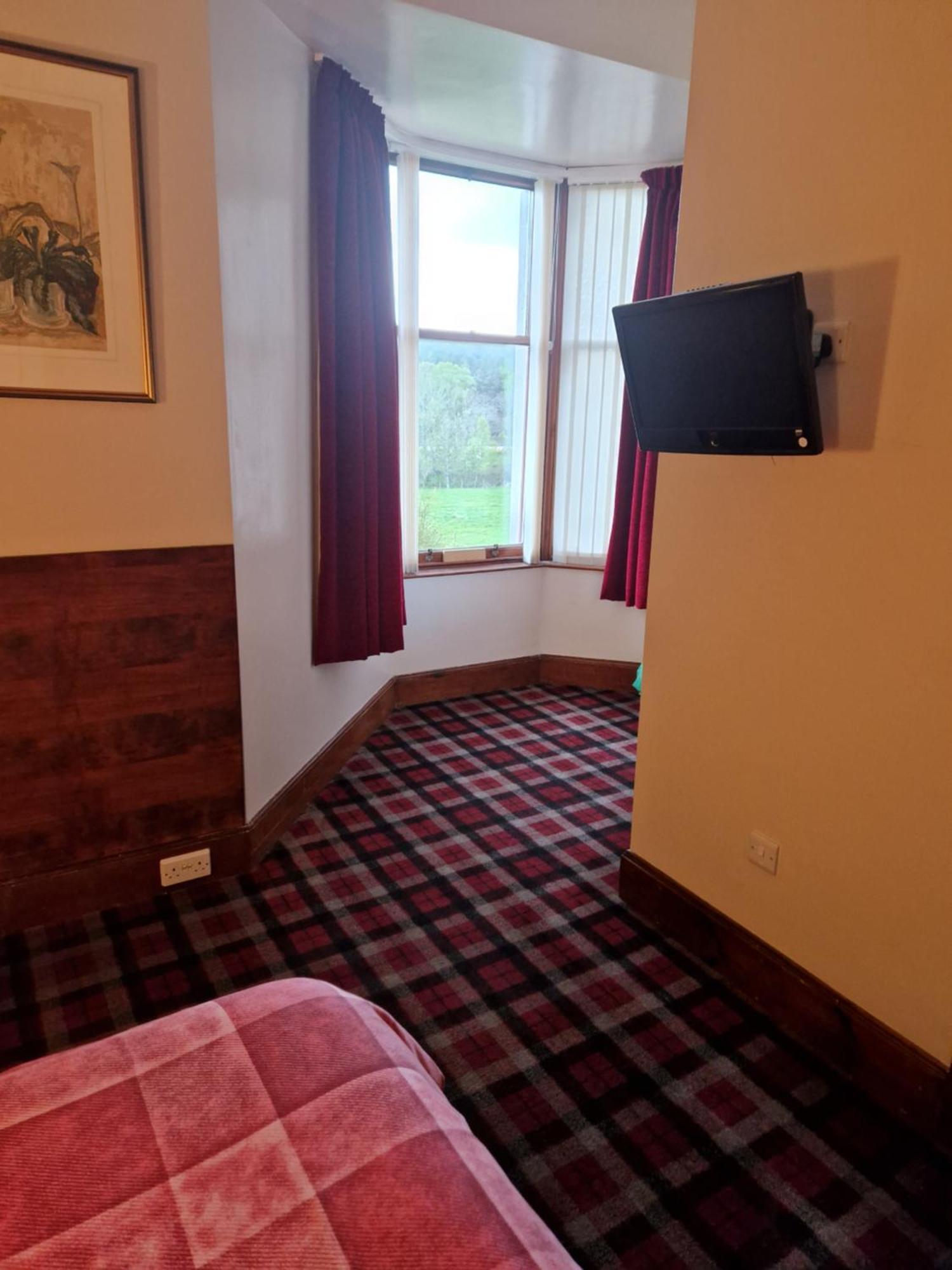 Bed and Breakfast Creag Meggan Баллатер Номер фото